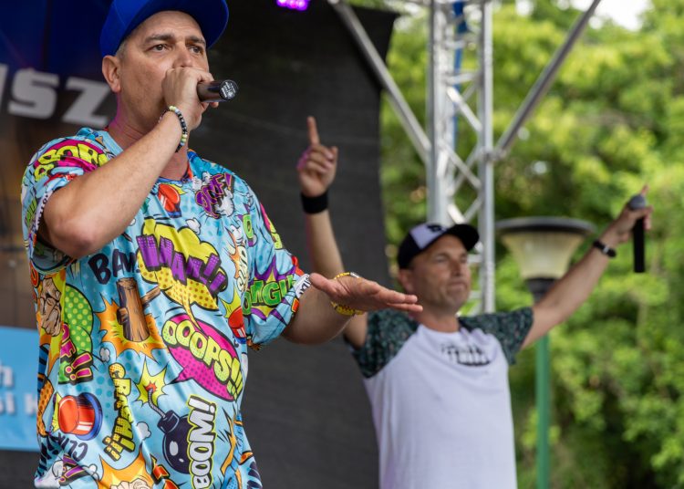 Rég nem látott tömeg a KRESZ parkban; Deákvár családi nappal ünnepelte 125. születésnapját (fotógaléria)