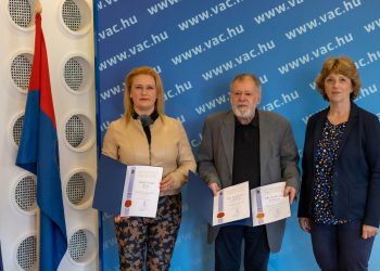 A levéltár vezetőjét köszöntötte a városházán a polgármester