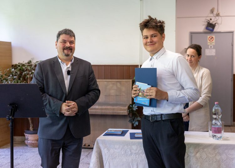 Kiosztották az Én Deákváram díjait