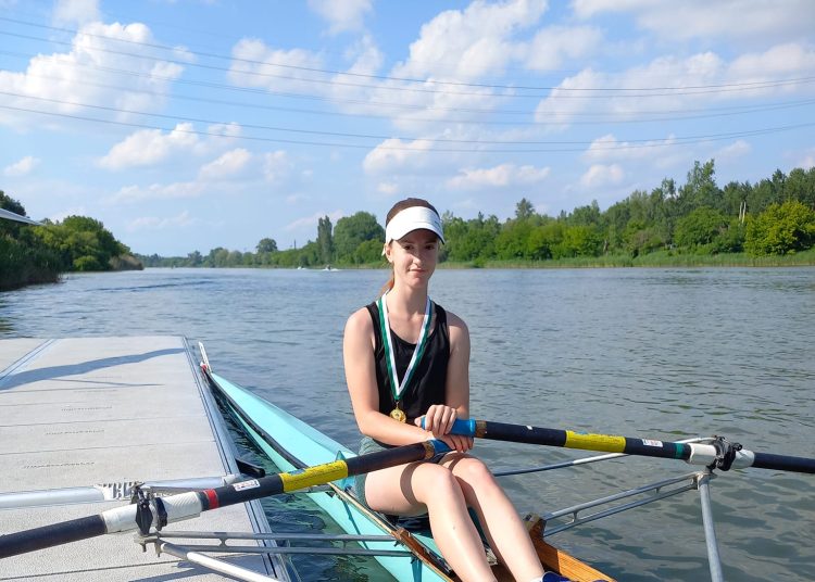 14 érmet nyertek a pünkösdi hétvégén a VVEC evezősei