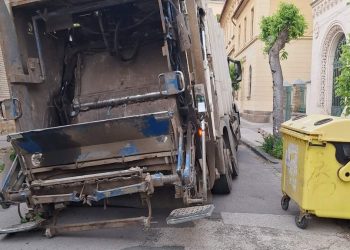 Beszakadt az úttest a Gasparik utcában