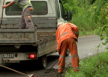 Útjavítások miatt zártak le félpályát Felsőgombáson