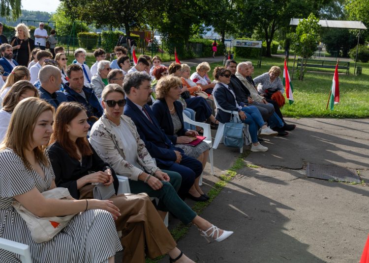 Váci megemlékezés a nemzeti összetartozás napján