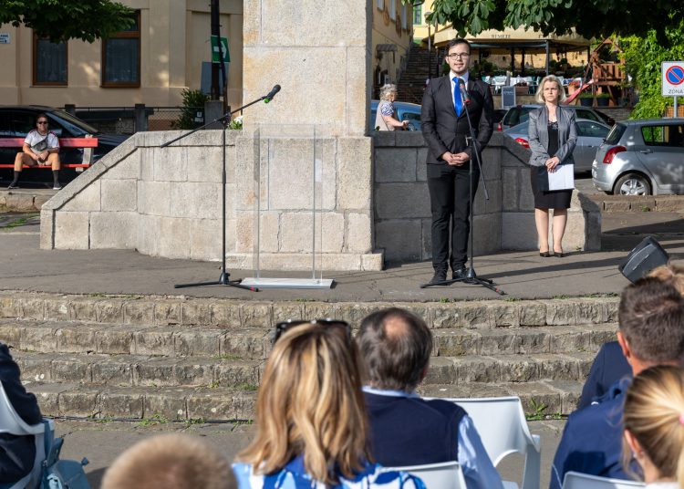 Váci megemlékezés a nemzeti összetartozás napján