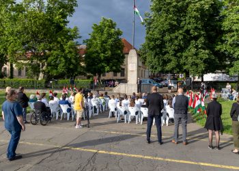 Váci megemlékezés a nemzeti összetartozás napján