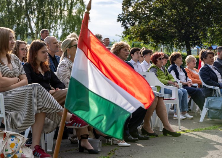 Váci megemlékezés a nemzeti összetartozás napján