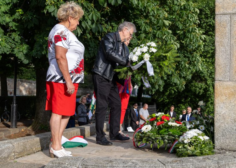 Váci megemlékezés a nemzeti összetartozás napján