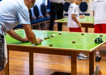 Hat évtized a gombfocitól a szektorlabdáig Vácon