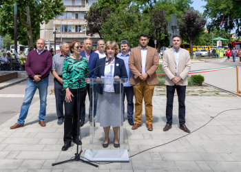 Elkészült az újjávarázsolt Szent István tér