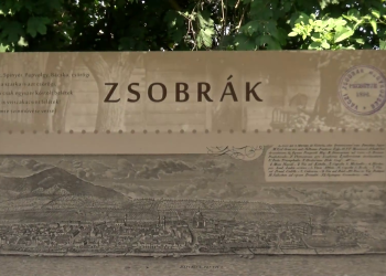 Helytörténeti kitekintő a Külső-Gombási út buszmegállójában