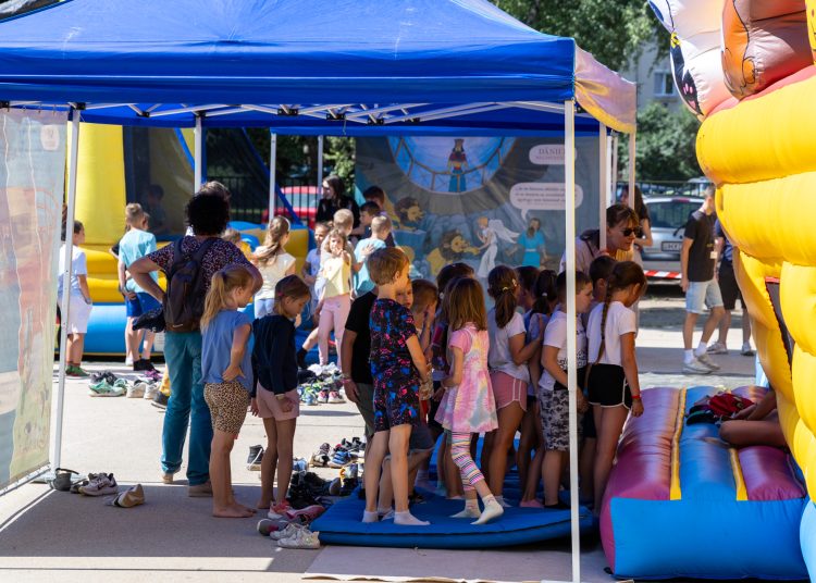 Mosolyogva zajlik a Mosolyhét tábor (fotógaléria)