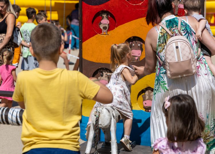 Mosolyogva zajlik a Mosolyhét tábor (fotógaléria)