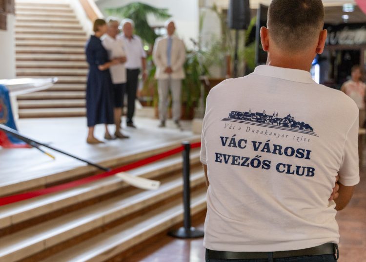 125 éves a váci evezés