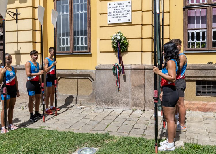 125 éves a váci evezés