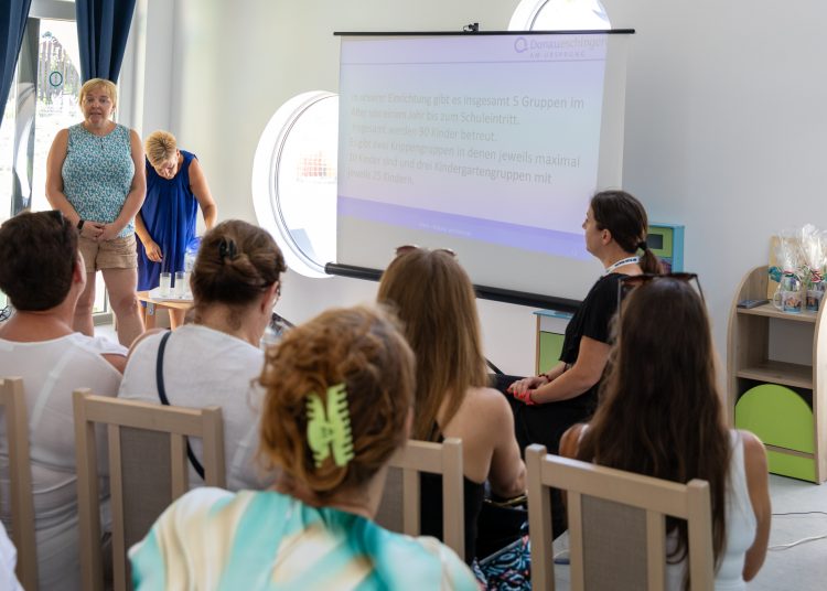 Szakmai nap a Bauer utcai bölcsiben a testvérvárosi delegációk részvételével (fotógaléria)