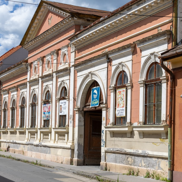 Huszonhét hónapja idegen kézben a volt közösségi épület