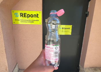 Jótékonykodni is lehet ha visszaváltjuk a palackokat