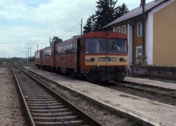 Pótlóbuszok járnak Vác és Diósjenő között