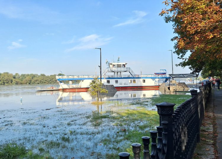 Galéria: csaknem 6 métert emelkedett a Duna egy hét alatt