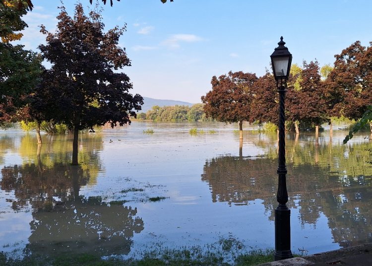 Galéria: csaknem 6 métert emelkedett a Duna egy hét alatt