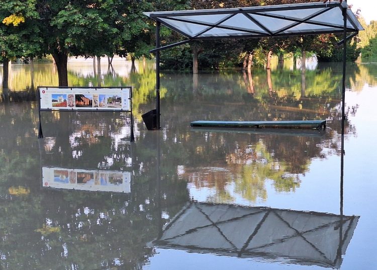 Így nézett ki az áradó Duna csütörtök reggel – galéria