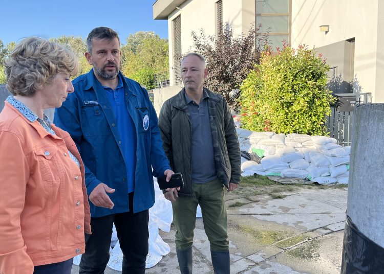 Galéria: ellenőrizték a gátat a tetőzés után