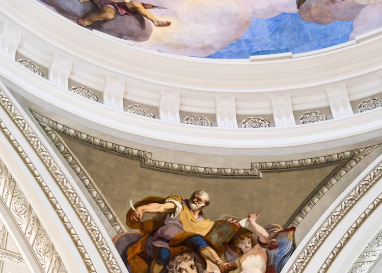 Itt vannak a legfrissebb képek a megújult váci Nagyboldogasszony-székesegyházról