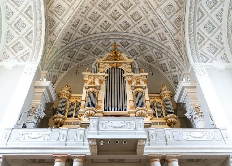 Itt vannak a legfrissebb képek a megújult váci Nagyboldogasszony-székesegyházról