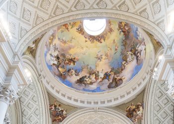 Itt vannak a legfrissebb képek a megújult váci Nagyboldogasszony-székesegyházról