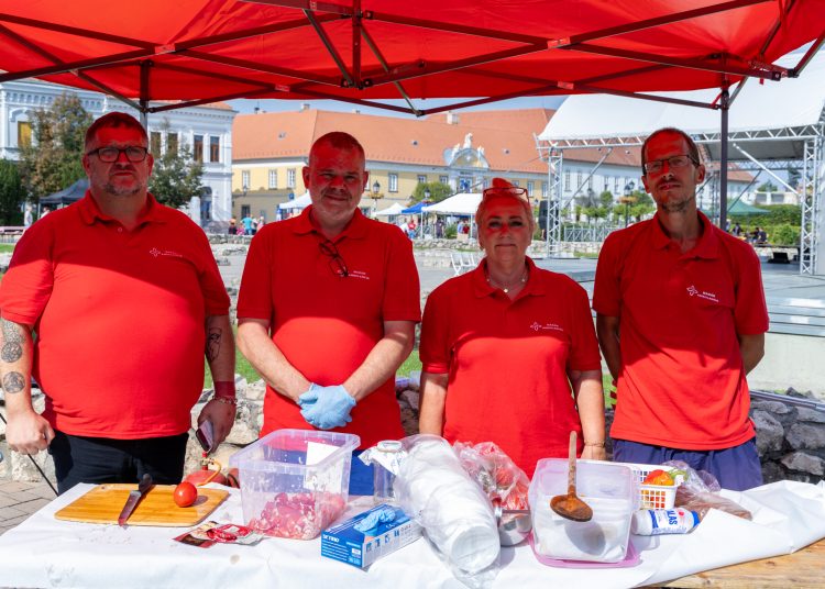 Galéria: itt vannak a képek a jubileumi váci lecsófesztiválról