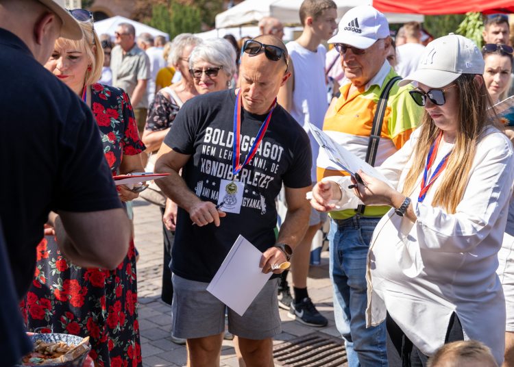 Galéria: itt vannak a képek a jubileumi váci lecsófesztiválról