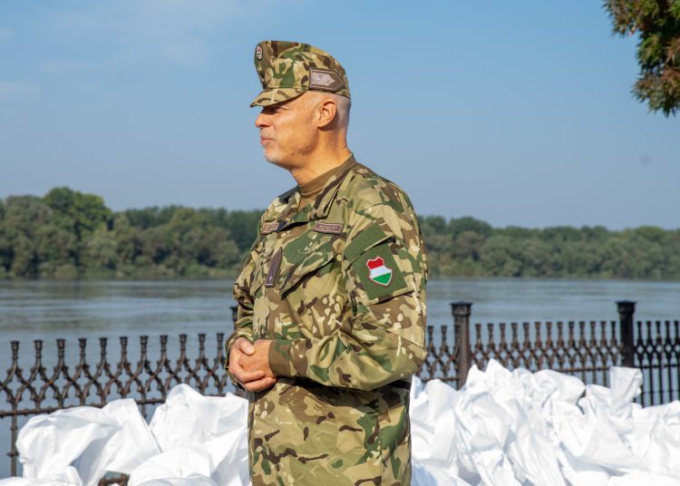 Galéria: így zsákoltak a katonák Vácon