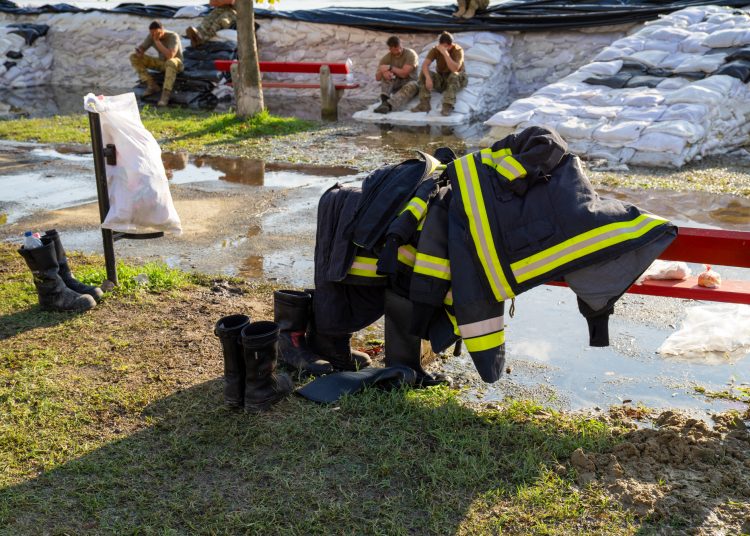 Galéria: látványos képeken az áradó Duna és a védekezés