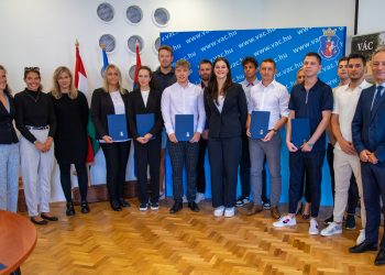Városi elismerésben részesültek a fiatal váci sportolók – videóval