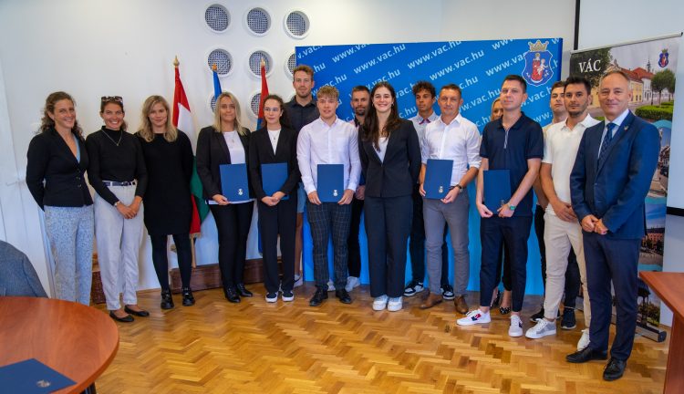 Városi elismerésben részesültek a fiatal váci sportolók – videóval