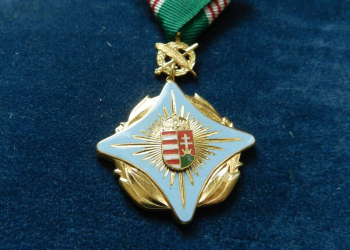 A polgármester is gratulált a magasrangú állami kitüntetésekhez