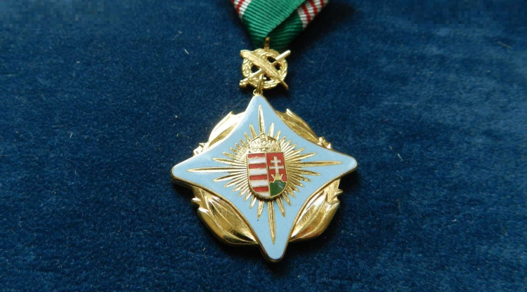 A polgármester is gratulált a magasrangú állami kitüntetésekhez