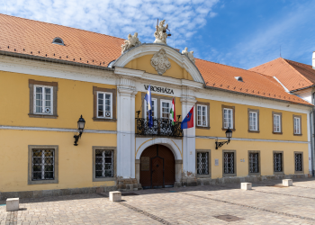 Kitüntetésekről döntött az Emberi Kapcsolatok Bizottsága