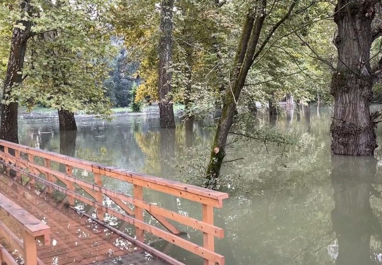 Víz alatt a Liget nagy része –  videó