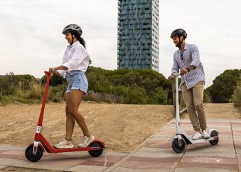 Jogosítványhoz kötik a jövőben az elektromos rollerek használatát