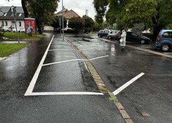 Pótolta a kivitelező a parkolók felfestését – videóval