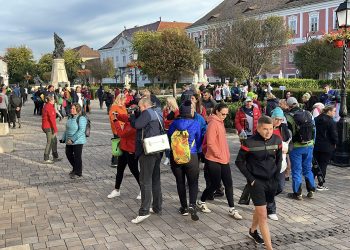 16. alkalommal kerülték meg a sárkányhajósok a Szentendrei-szigetet – videóval