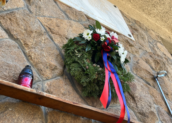 Hajószenteléssel, faültetéssel és koszorúzással ünnepelték a 125 éves váci evezést
