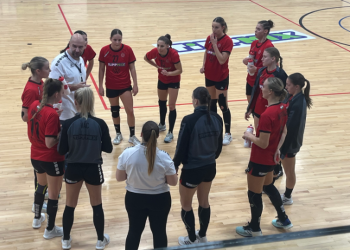 Fölényes siker az MTK ellen