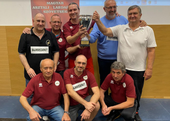 Vasi gombfocicsapat a bajnok, váci segítséggel