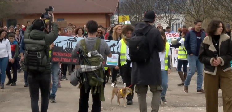 „Vizsgálódhat a SZUHI de nem biztos, hogy megfelel az alkotmányos normáknak” – videóval