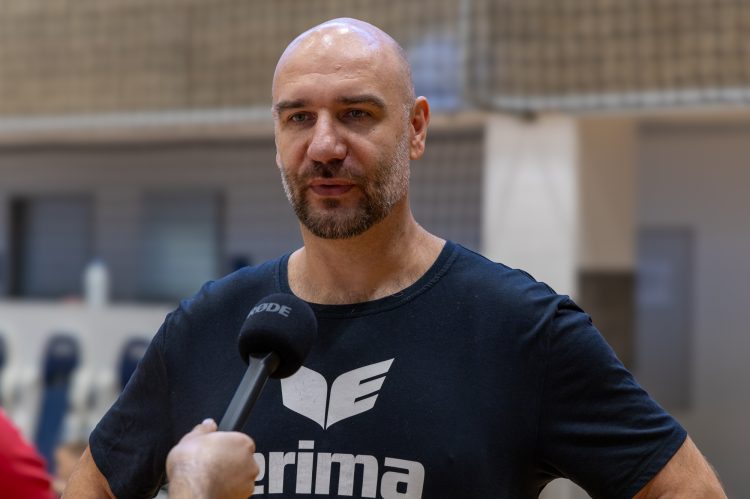 Hollandiában kezdik meg a nemzetközi szereplést a váci kézis lányok