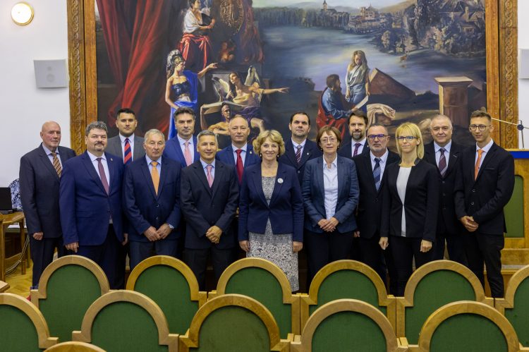 Megalakult az új képviselő-testület