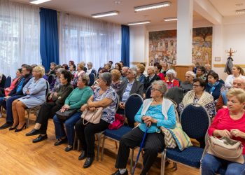 Sokan vettek részt az Idősek Egyetemén