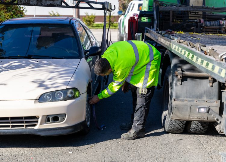 Városszerte elszállítják a roncsokat – galériával